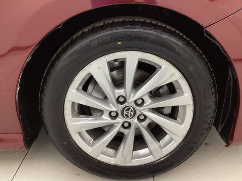 Used 2021 Toyota Camry LE image 45