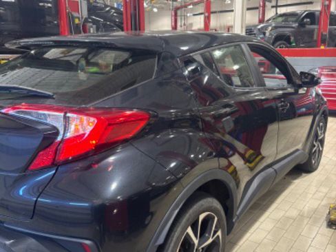 Certified 2021 Toyota C-HR XLE image 6