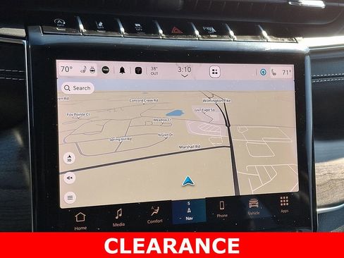 Used 2024 Jeep Grand Cherokee L Limited image 18