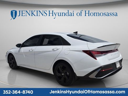 Used 2026 Hyundai Elantra Sport FWD image 7