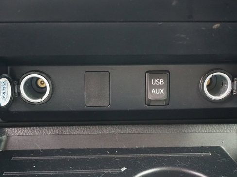 Used 2018 Toyota Tundra SR5 image 27