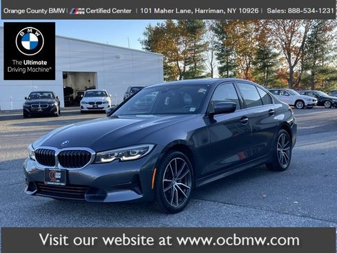 Certified 2022 BMW 330i xDrive Sedan w/ Driving Assistance Package image 1
