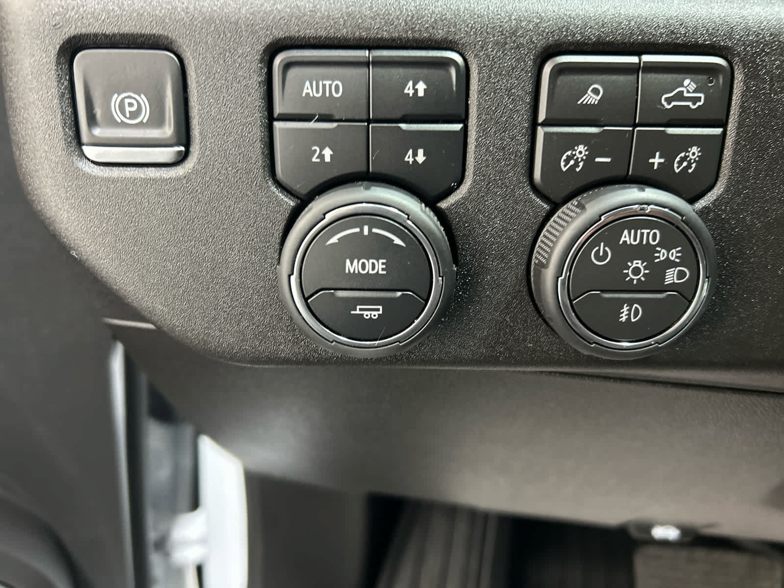 Used 2025 Chevrolet Silverado 2500 LT w/ Trail Boss Package AWD/4WD image 19