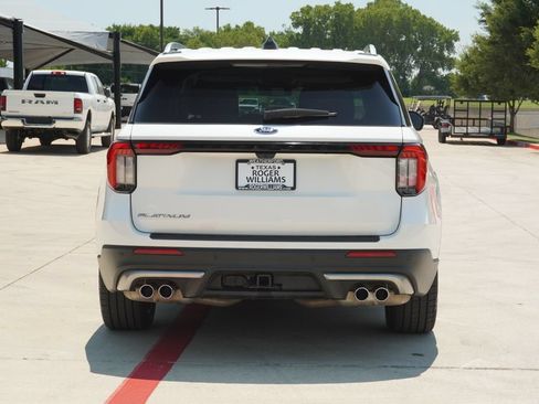 Used 2025 Ford Explorer Platinum w/ Ultimate Package RWD image 4