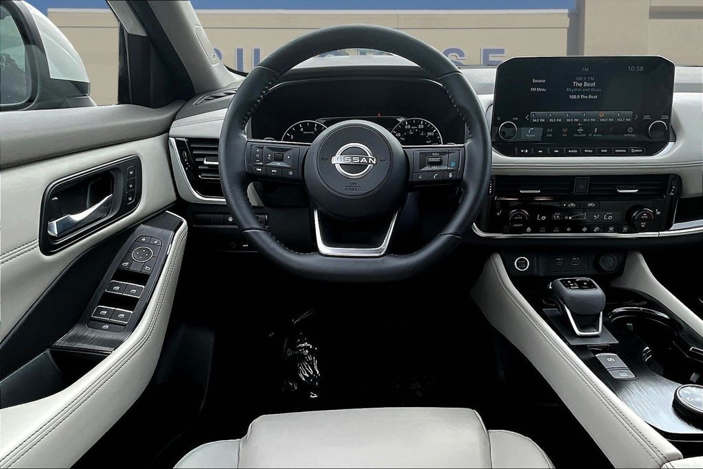 Used 2023 Nissan Rogue SL w/ SL Premium Package AWD/4WD image 10