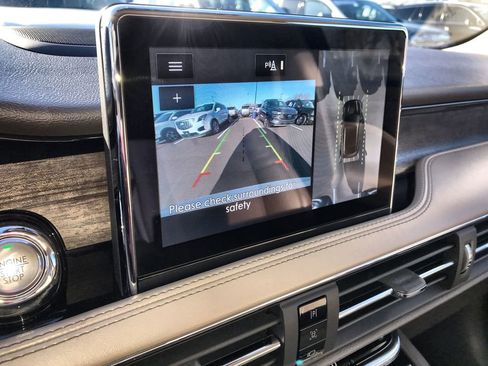 Used 2020 Lincoln Corsair Reserve image 17