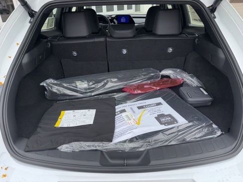 Used 2026 Lexus UX 300h FWD w/ Accessory Package (Z1) image 5