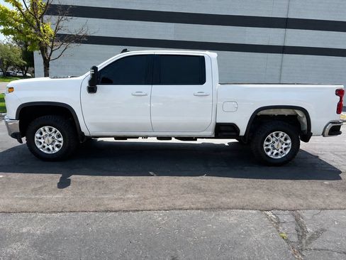 Used 2022 Chevrolet Silverado 2500 LT w/ Fleet Comfort Package AWD/4WD image 5