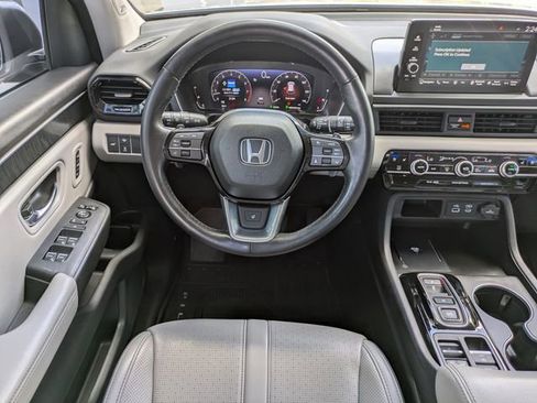 Used 2023 Honda Pilot Elite image 21