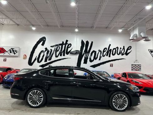 Used 2019 Kia Cadenza Limited image 9