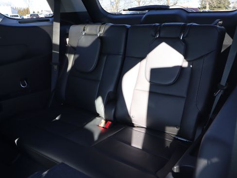 Used 2023 Ford Explorer XLT w/ Equipment Group 202A image 11