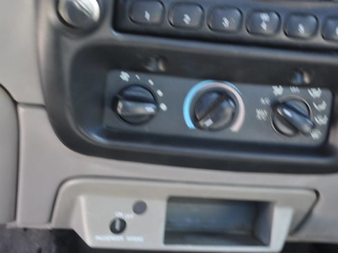 Used 2000 Ford Ranger 2WD Regular Cab image 25