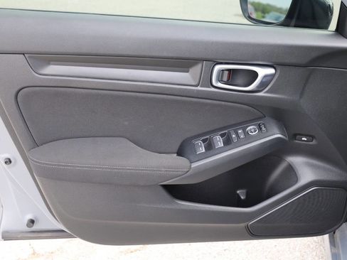Used 2025 Honda Civic Sport image 12
