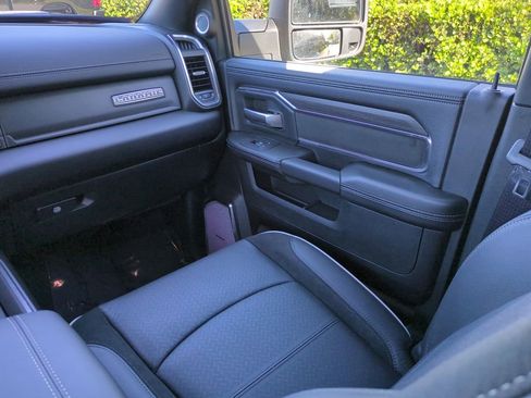 New 2026 RAM 2500 Laramie AWD/4WD image 17