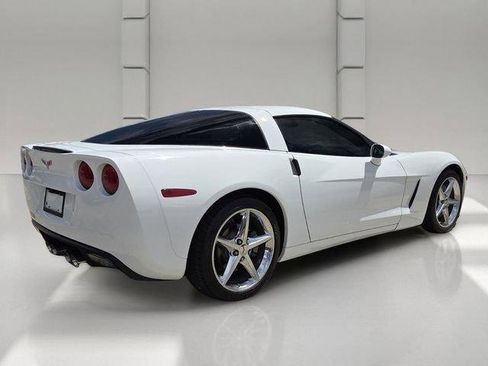 Used 2012 Chevrolet Corvette Coupe w/ 2LT Preferred Equipment Group RWD image 5