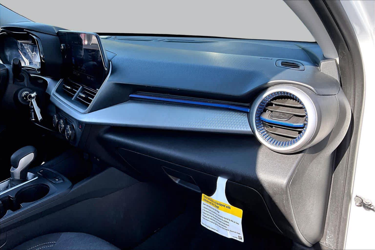Used 2025 Chevrolet Trax LS FWD image 19