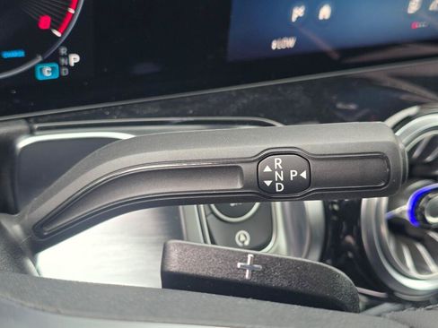 New 2026 Mercedes-Benz GLB 250 4MATIC image 16