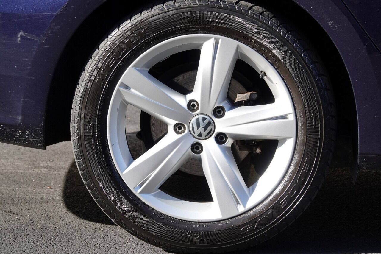 Used 2012 Volkswagen Passat 2.5 SE FWD image 44