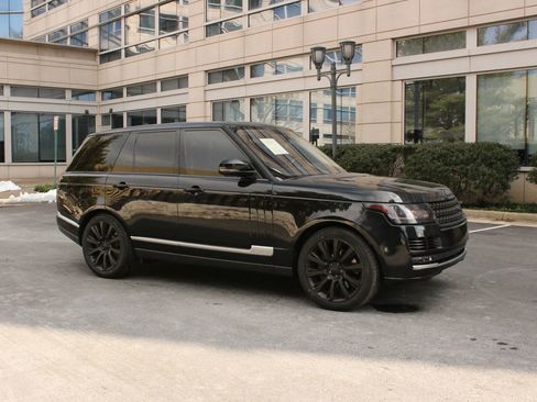 Used 2016 Land Rover Range Rover Supercharged image 2