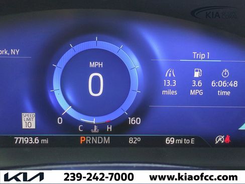 Used 2020 Ford Explorer Platinum w/ Premium Technology Package image 32