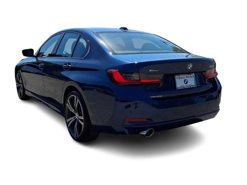 Used 2023 BMW 330i xDrive Sedan w/ Premium Package AWD/4WD image 3