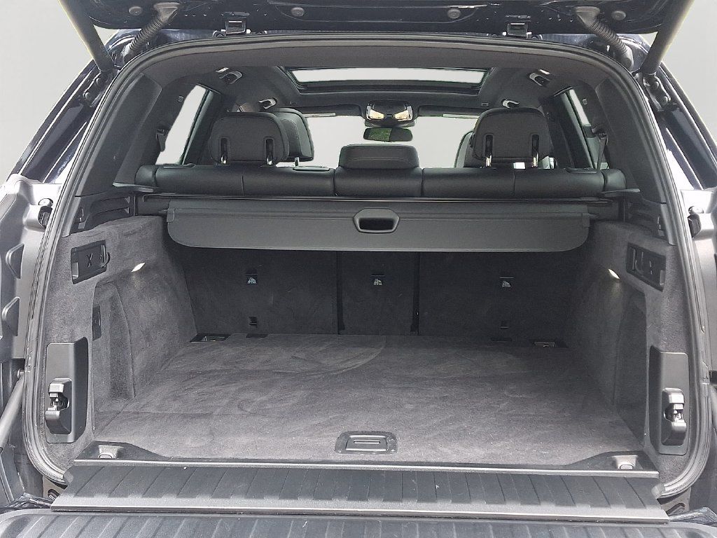 Used 2024 BMW X5 xDrive40i w/ M Sport Package AWD/4WD image 29