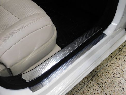 Used 2012 Mercedes-Benz S 550 4MATIC image 91