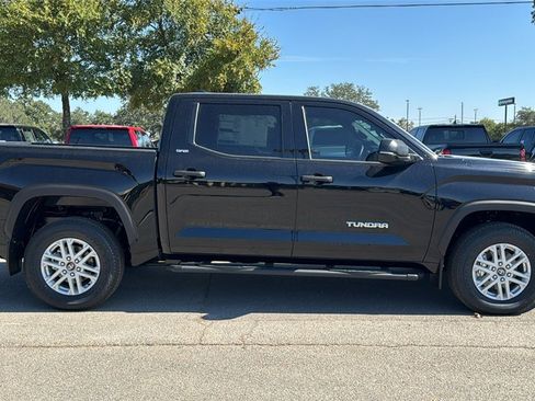 New 2026 Toyota Tundra SR5 image 4