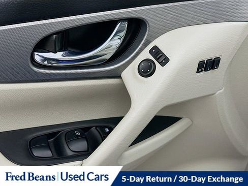 Certified 2020 Nissan Rogue Sport SL w/ Premium Package image 20