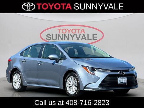 Used 2023 Toyota Corolla LE w/ LE Convenience Package FWD image 10