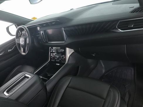Used 2024 GMC Yukon XL Denali image 34