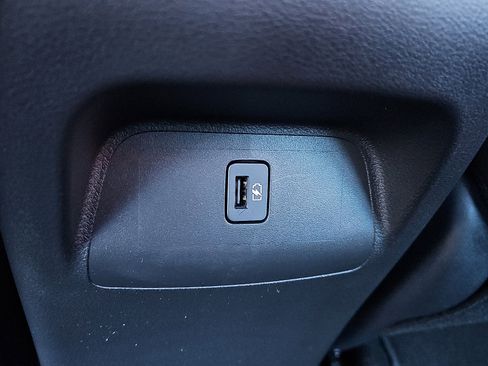 Used 2025 Nissan Sentra SR w/ SR Premium Package image 11