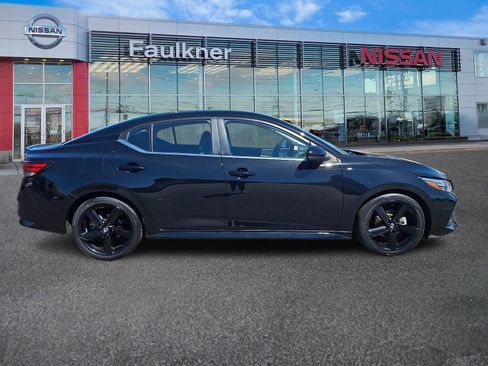 Certified 2023 Nissan Sentra SR w/ Midnight Edition Package FWD image 7