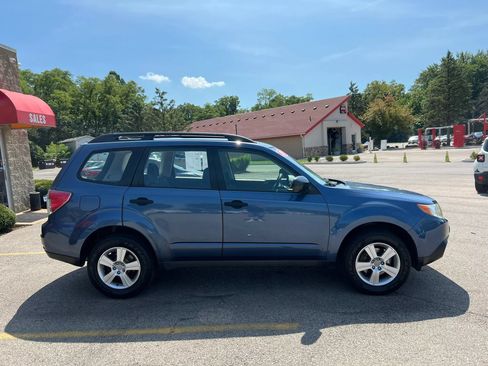 Used 2011 Subaru Forester 2.5X w/ Alloy Wheel Value Pkg AWD/4WD image 4