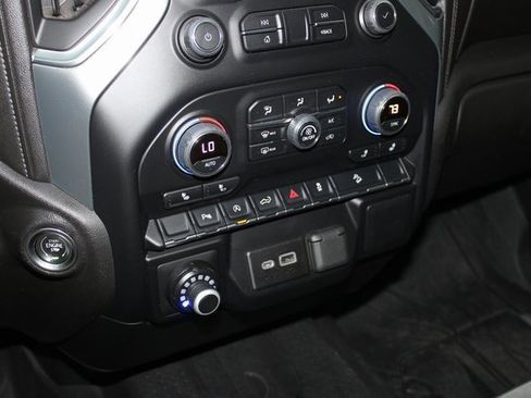 Used 2022 Chevrolet Silverado 1500 LT w/ Z71 Off-Road Package image 23