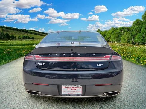Used 2020 Lincoln MKZ FWD image 5