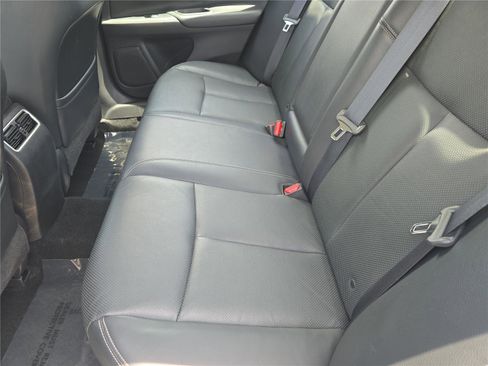 Used 2016 Nissan Altima 2.5 SL w/ Moonroof Package FWD image 13