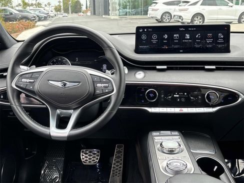 Used 2025 Genesis GV70 3.5T Sport w/ Sport Advanced Package image 8
