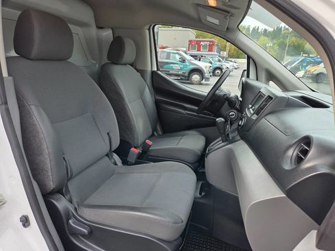 Used 2020 Nissan NV200 S image 16
