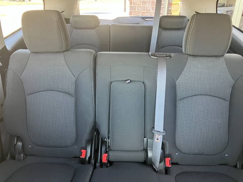 Used 2013 Chevrolet Traverse LT AWD/4WD image 21
