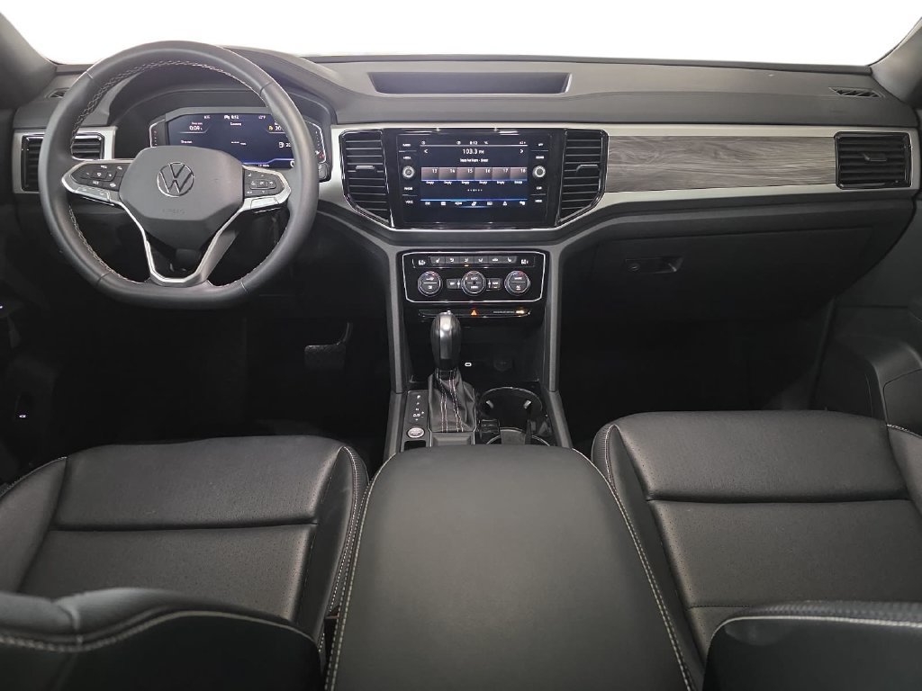 Used 2023 Volkswagen Atlas Cross Sport SE FWD image 11