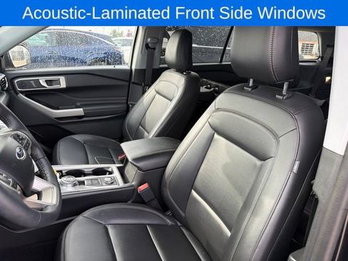 Used 2024 Ford Explorer XLT w/ Equipment Group 202A AWD/4WD image 13