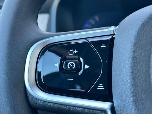 New 2026 Volvo XC90 B6 Ultra w/ Protection Package image 17