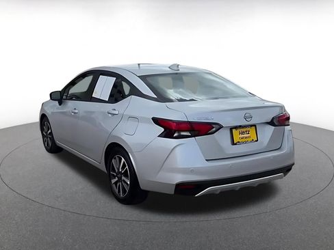 Used 2025 Nissan Versa SV FWD image 11