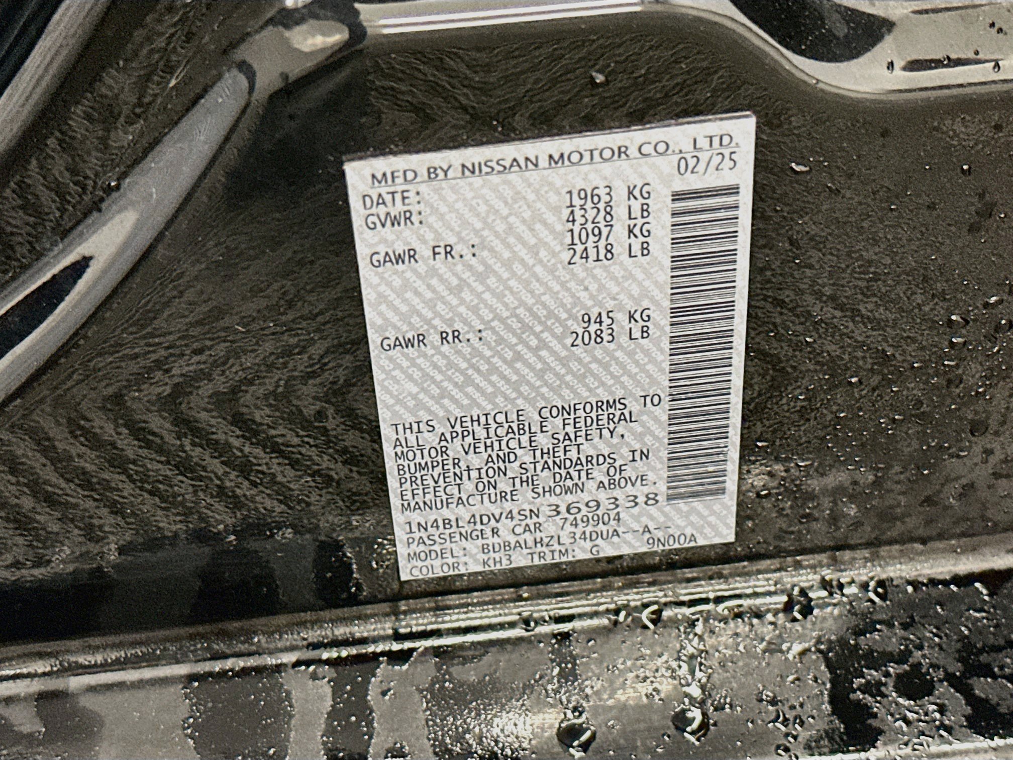 Used 2025 Nissan Altima 2.5 SV FWD image 12