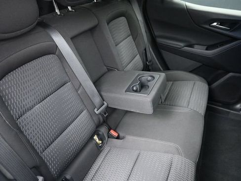 Used 2025 Chevrolet Equinox LT FWD image 47