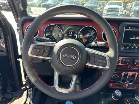 New 2023 Jeep Wrangler Unlimited Rubicon 4xe image 20