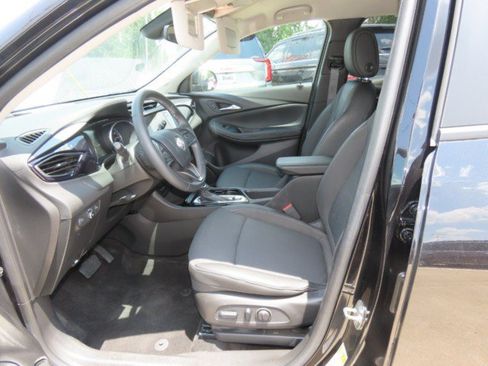 Used 2022 Buick Encore GX Preferred w/ Cold Weather Comfort Package AWD/4WD image 22