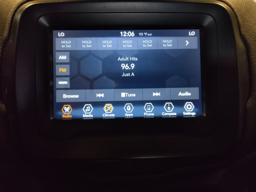 Used 2021 Jeep Renegade Sport FWD image 25