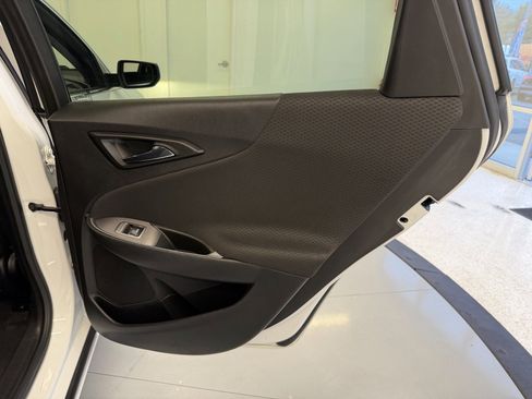 Used 2020 Chevrolet Malibu LS image 40
